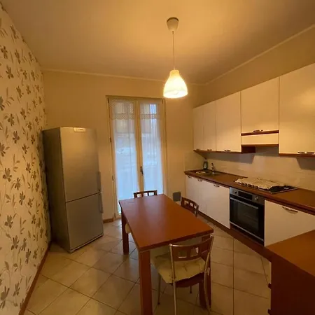 Privato A Con 3 Matrimoniali Apartament *